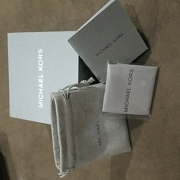 Michael Kors Linked Statement Bracelet Gold Tone Sterling Silver Pave CZ NWT - Picture 3 of 16